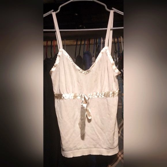 Old Navy Tops - Old Navy Cream Perfect Fit Ribbon Tank.